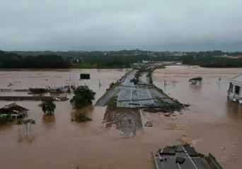 How will Brazil's floods impact the pulp and paper industry?